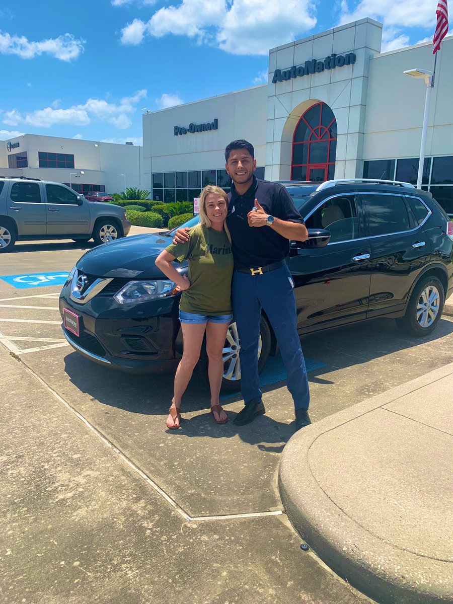 vsvp_adnann's tweet photo. Congratulations to Miss Leah Stockton on your new Nissan Rogue! Come see what we can do for you, as we are the biggest dealership in the USA. ππ― #congrata https://t.co/7IG32Itmx0