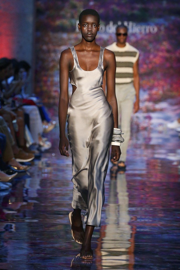 JoramModelMGT's tweet photo. Madrid Primavera Verano 2020.
 Ayak Veronica standing out as one of the Most booked Models of Color in Madrid at the Mercedes Benz Fashion Week- Madrid.
 Well done Ayak!!
 .
 .
 .
 #AyakVeronica #JMMGirls #JMMStars #JMMSquad #Madrid #FashionWeek #GlobalDomination https://t.co/4I58RanO5E