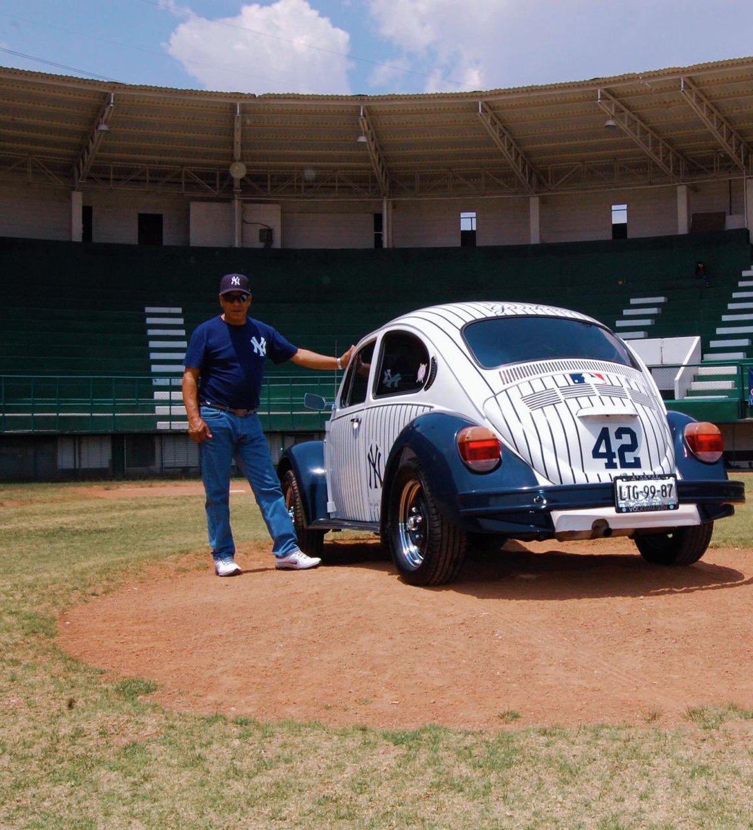 AndreaV06969614's tweet photo. Let’s Go #Yankees!! #conectatdehit #PapádeAndyVillar saludos desde Toluca Edomex. https://t.co/xr6fNLsTGd