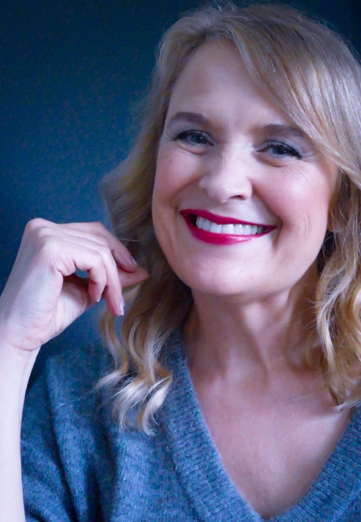 drsarahwalker's tweet photo. I'd be delighted if you can join me for #SundayMorning @BBCRadio3 9am-12, this week including Imogen Holst,@CherylHoad Clara Schumann,Karin Rehnqvist, Debussy arranged by @sfbeamish ,and something wonderful from Duke Ellington and Ella Fitzgerald.
@NeilMyners @7digitalCreativ https://t.co/9tWPgsTr5N