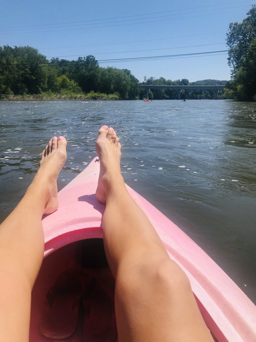 AshleyStremme's tweet photo. A little “floatin’ and drinkin’ on the weekend” 🚣‍♀️ 🍹 
#smalltownusa #PAmountains https://t.co/41FBHjJcpK