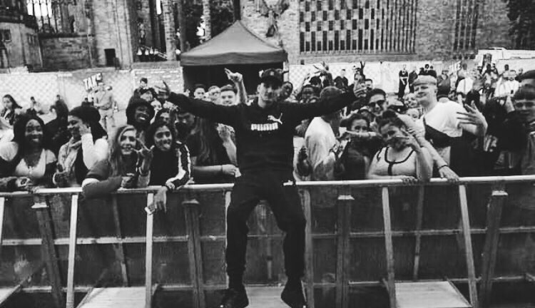 TR4ITORSYBMF's tweet photo. take the square✨
#TAKETHESQUARE https://t.co/nfO6hyzYL3