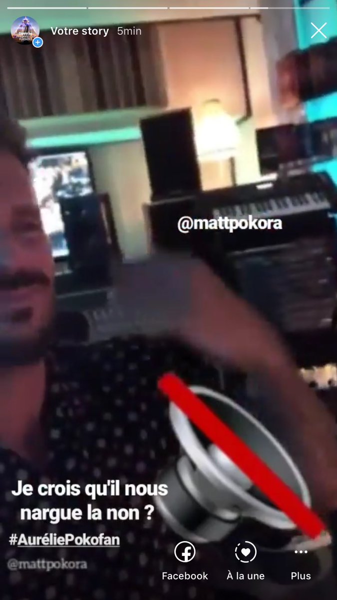 PokofanAurel's tweet photo. Je crois qu’il nous nargue ... Non ? Sacré @MPokora mais on l’aime ❤️😘😍
#mattpokora #mpokora #pokofan #pokofamily #studio #AuréliePokofan https://t.co/uz1704Cobg