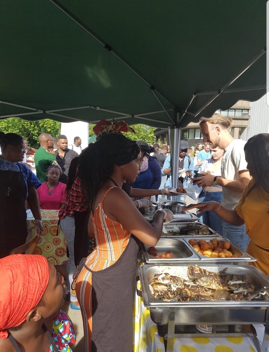 AurelieFofe's tweet photo. Ce fut un succes pour nos convives! Merci pour votre confiance! #Sommerfest_2019 #TU_Dortmund https://t.co/PJnMbu73YN