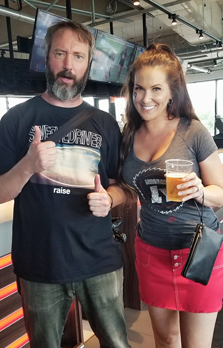 mainviv's tweet photo. Tom Green is in the house!!! 😲🏈🍺 @REDBLACKS @CFL @OttawaCFL #RedBlacks #RedBlacksNation @tomgreenlive #OttCity #girlfanning https://t.co/axYLXEXol2