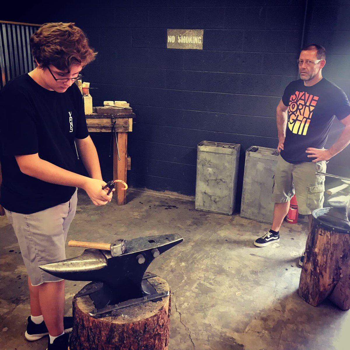 joshuameyerart's tweet photo. What better way to spend your Saturday morning then taking your son forging!? This father and son team just took one of my Blacksmithing intro classes and killed it! They both made some really cool stuff and most importantly had a blast.
#blacksmithingclasses #joshuameyerart https://t.co/nsEbRIyi4L