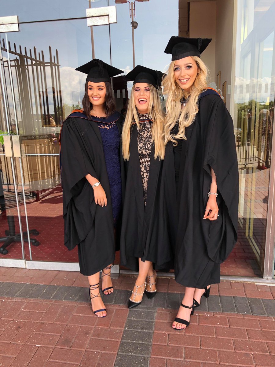knowlesy_ho's tweet photo. Typical liv tweet but special thanks to these people who have shaped and motivated me to work harder in everything I do. Without your support graduation wouldn’t have been possible. LOVE LOVE LOVE YOU ❤️ @nikkigilhespie @_emilysmithxo @NathBrown15 https://t.co/VxE0vznqhC