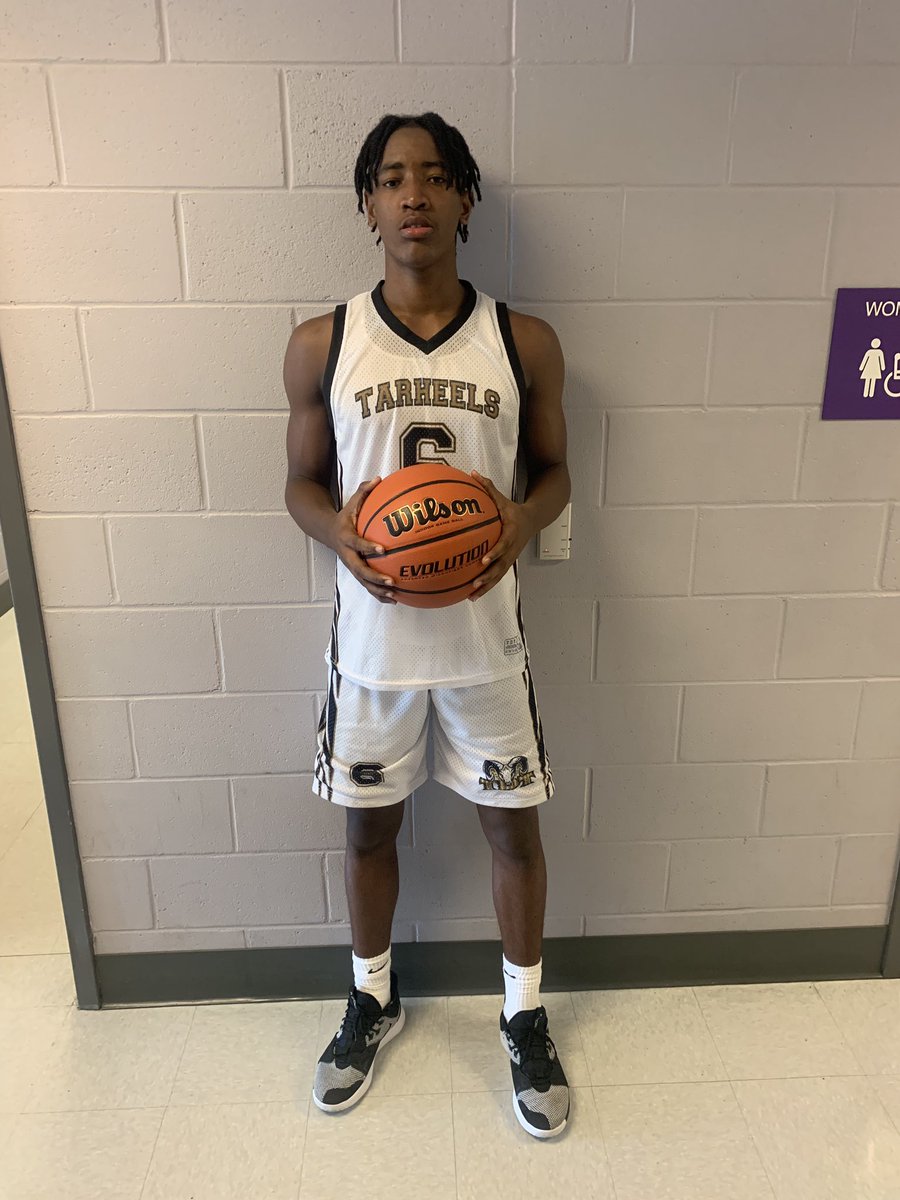 Coach__Ham's tweet photo. Greg Mckay 2019 6’6 SG/SF had another breakout game! 18 points and 8 rebounds. This guy can really do it all, coaches take sometime to come out and watch this guy you won’t regret it!! @MyLineOfChamps @Florida_Legacy @HoopBrothers https://t.co/PHy9w1rJ0V