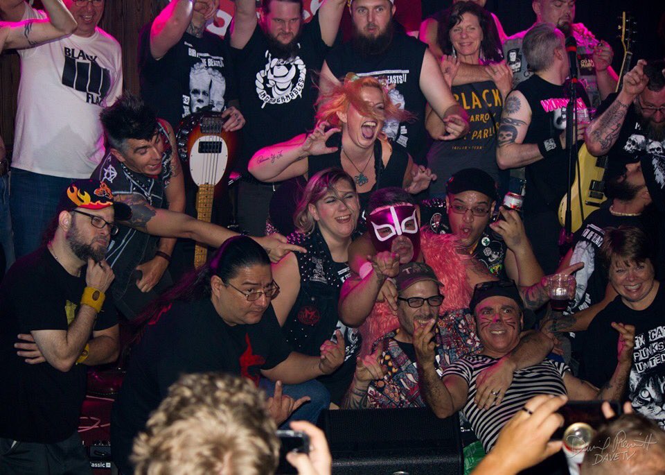 Makinbeliever's tweet image. Kicking butt at @KickButtCoffee - photos by @davetv #wormsuicide @WormSuicideTX #AustinMusic