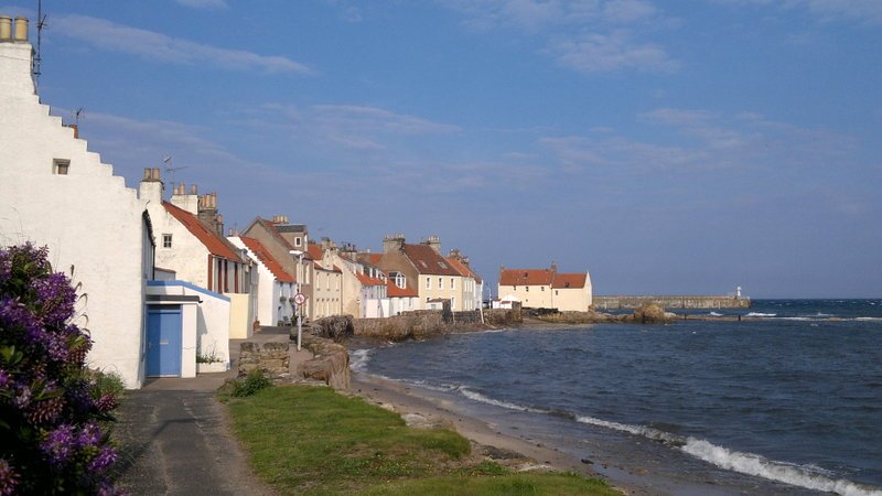 tourscotland's tweet photo. In my cottage in #Scone by #Perth, #Perthshire, after visit to #Fife. Tour #Scotland #Summer travel photograph of the coastal walking path on ancestry visit to #Pittenweem in the #East #Neuk of #Fife. The East Neuk is where I was raised https://t.co/noYktgF2UY