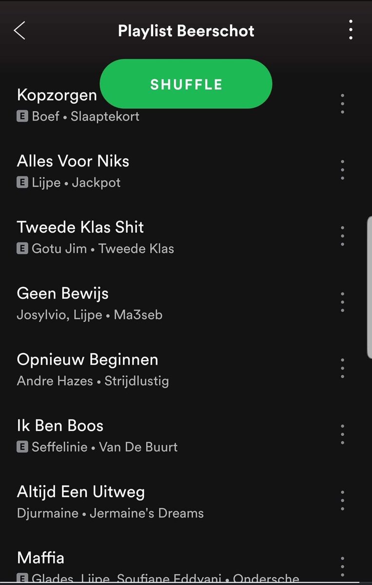 RobbeVanDyck's tweet photo. Playlist Beerschot hahahahahahahahahhaahah https://t.co/hZR0XwG98N