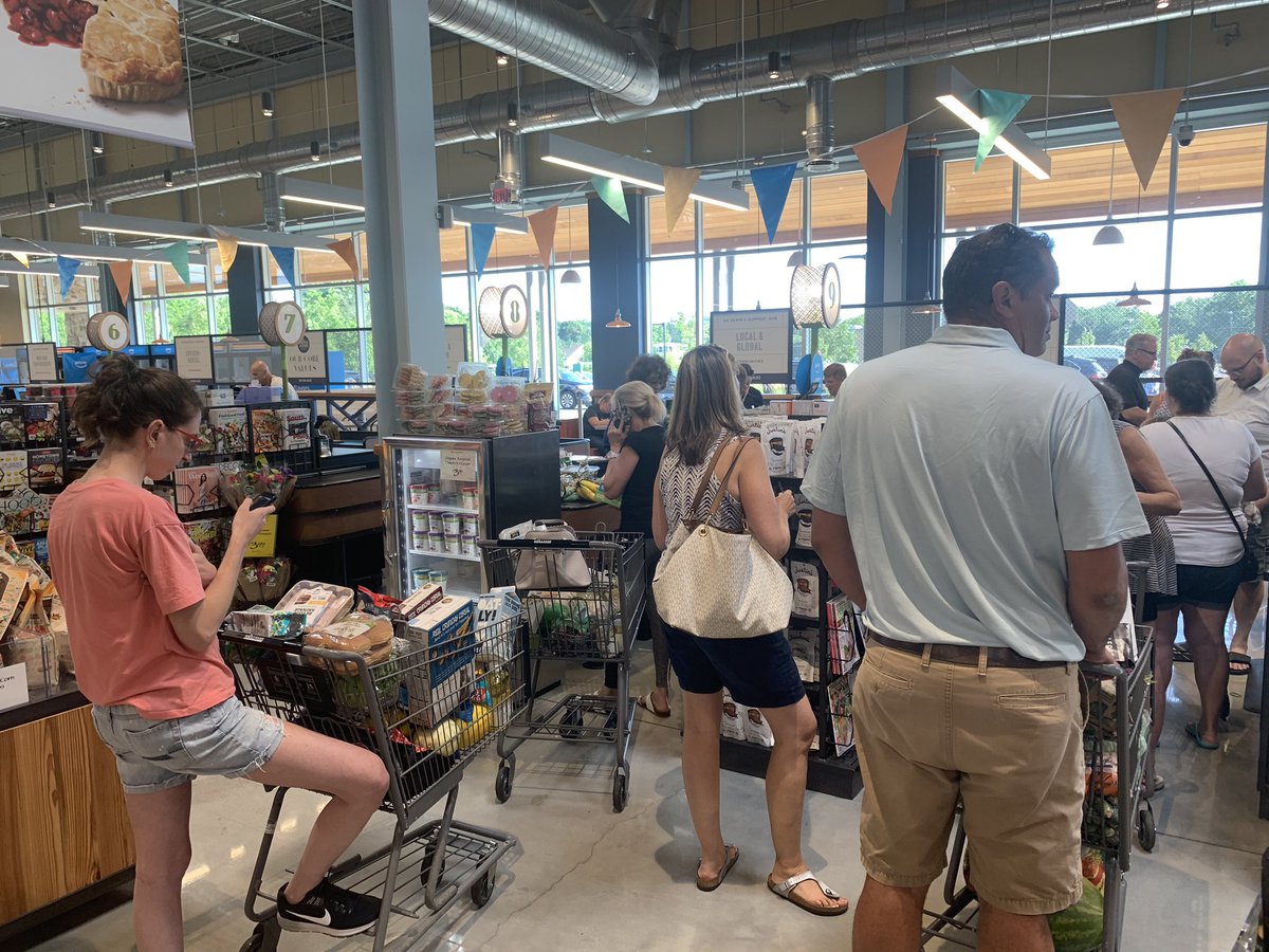 CoolAsACuke5's tweet photo. Hey @WholeFoods springhouse, why do you only have three lines open!? Been waiting for ever :/ already spoke to customer service, no solution. https://t.co/A41pcNIBgd