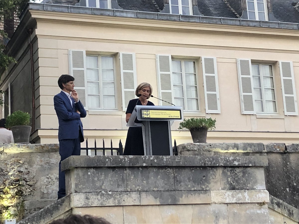 DiploDigital's tweet photo. 🇫🇷 Clôture #BAP2019 
Par @FdeMazieres @Versailles et 
@vpecresse @iledefrance 
Première édition de la @BapIdf ! 
👏👏👏Félicitations...Un succès ! #Paris #Politique #France #IDF @MorganeBravo @DiploDigital #DigitalDiplomacy #Diplomatie #Ambassadeurs #UE https://t.co/NmXOcXtKPZ