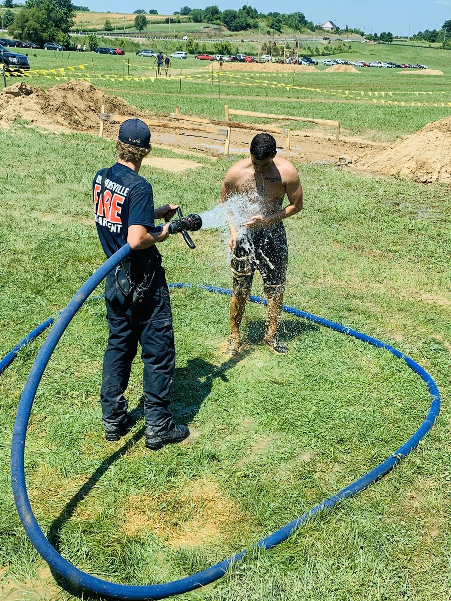 RichardsvilleFD's tweet photo. RFD was on site at Phil Moore Park this morning wetting the course and spraying off runners for the BG Gauntlet Mud Run.  Thanks for the invite.  #communitypartners #bggauntlet https://t.co/UngN7oU2dA