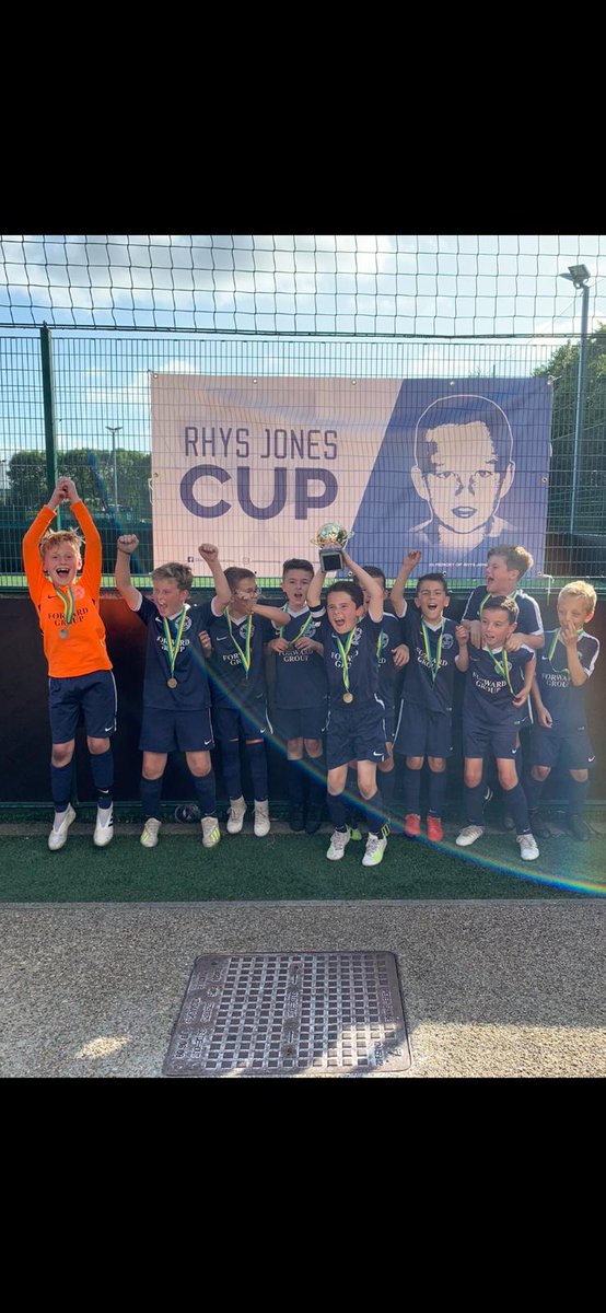 Tournament winners for a great cause boys were brilliant today unbeaten#Rhysjonescup#Tmsarethebest#cupchampions#👍👌🎉⚽️🏆🕺🍻🥳