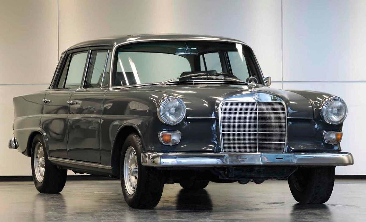 schaekmannaffa's tweet photo. Mercedes-Benz 230 AMG (W110) https://t.co/xpP2ECFxCB