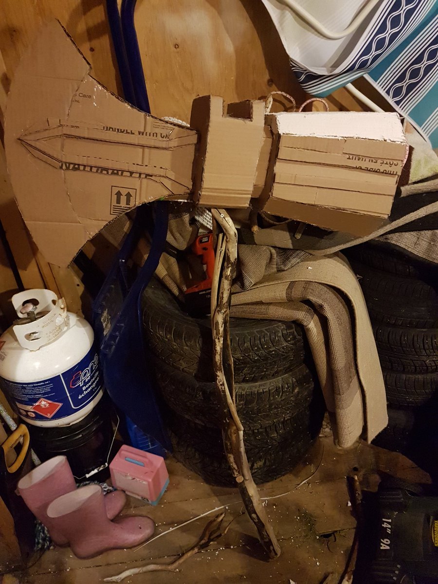 People: So what family projects do you and your daughter like to do?

Me and the youngster: 👇