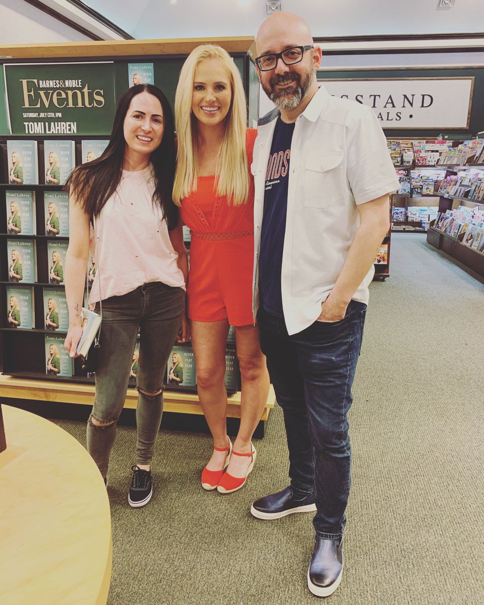 BrianMayes's tweet photo. Iโve booked plenty of clients with #TOMI over the last few years... but we had never met in person until today. So nice to finally meet you @TomiLahren, and congrats on the new book! ๐๐ป And youโre probably right about Ryan. ๐ #tomilahren #neverplaydead #finalthoughts @FoxNews https://t.co/DYEgCHs01x