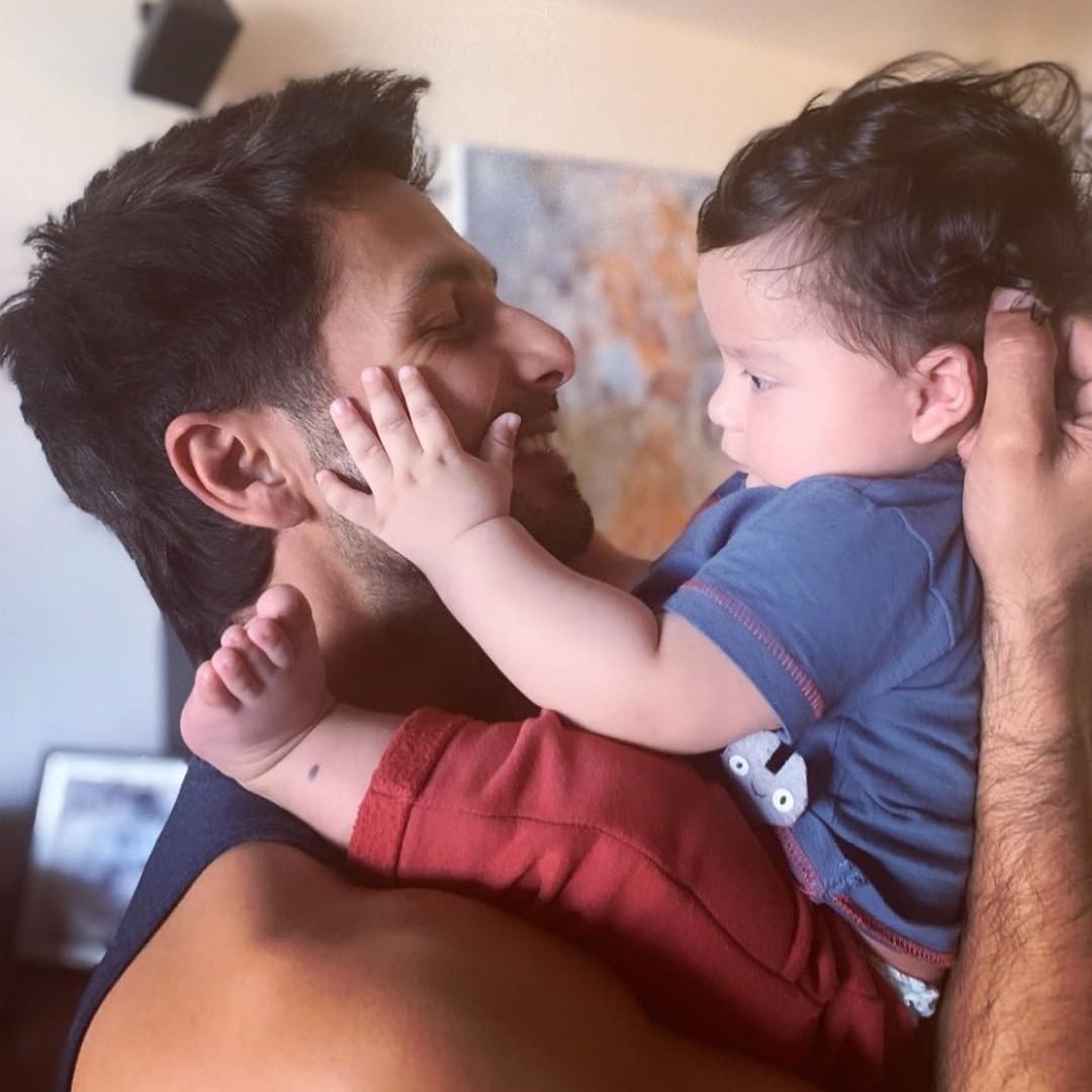 us_bollywood's tweet photo. Like Father Like Son ??..#shahidkapoor #zaynkapoo https://t.co/XaO317N5Gd