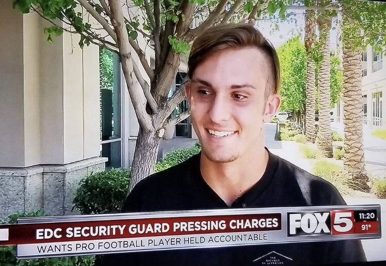 fishsports's tweet photo. Maybe it’s the dad in me. But this ‘security guard’ kid suing @EzekielElliott for a non-injurious nudge? I have 2 sons in their 20s. If they were this kid, I’d be deeply ashamed of them. https://t.co/WXyVQsH5NH