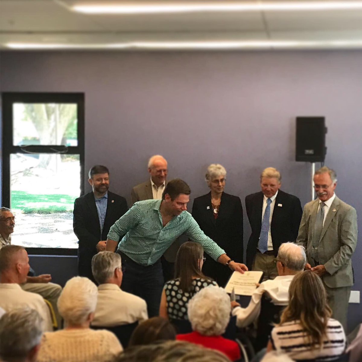 JakeMAnderson's tweet photo. What an amazing day for Livermore! Dedication of the new emergency operations center and the John Shirley City Council Chambers! What an amazing man John Shirley is: WWII hero, long time Livermore veterinarian, and former council member and Livermore mayor. #UnifyLivermore https://t.co/iFSSfwrGVX
