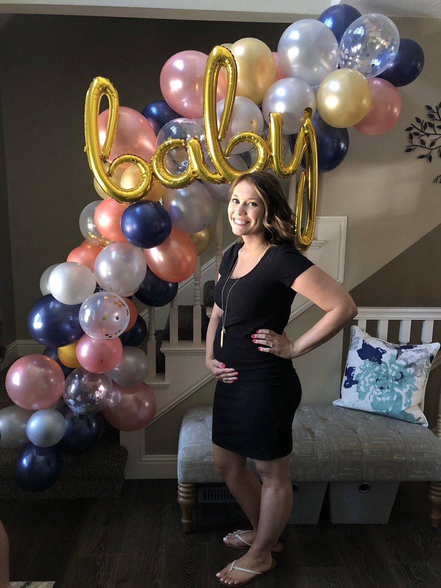 ReichTaylor's tweet photo. I AM HAVING A BABY BOY!!!! https://t.co/AbJ9mGVRId