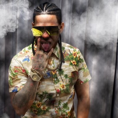 jemcmillones's tweet photo. #NuevaFotoDePerfil https://t.co/F88ra7AqbN