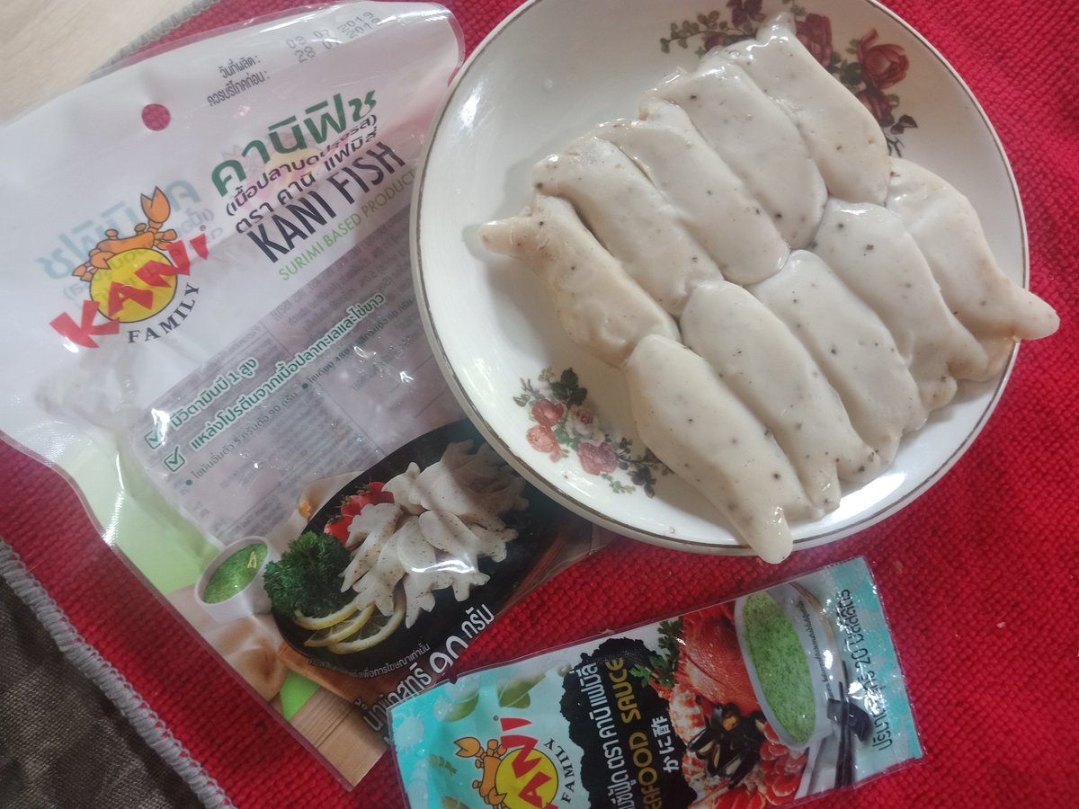nuae_l's tweet photo. คานิฟิช เนื้อปลาบด พร้อมน้ำจิ้มแซ่บๆ #รีวิวเซเว่น #KaniFish #ไว้รีวิวห้ามขายของโว้ยย https://t.co/8aKHrfvojT