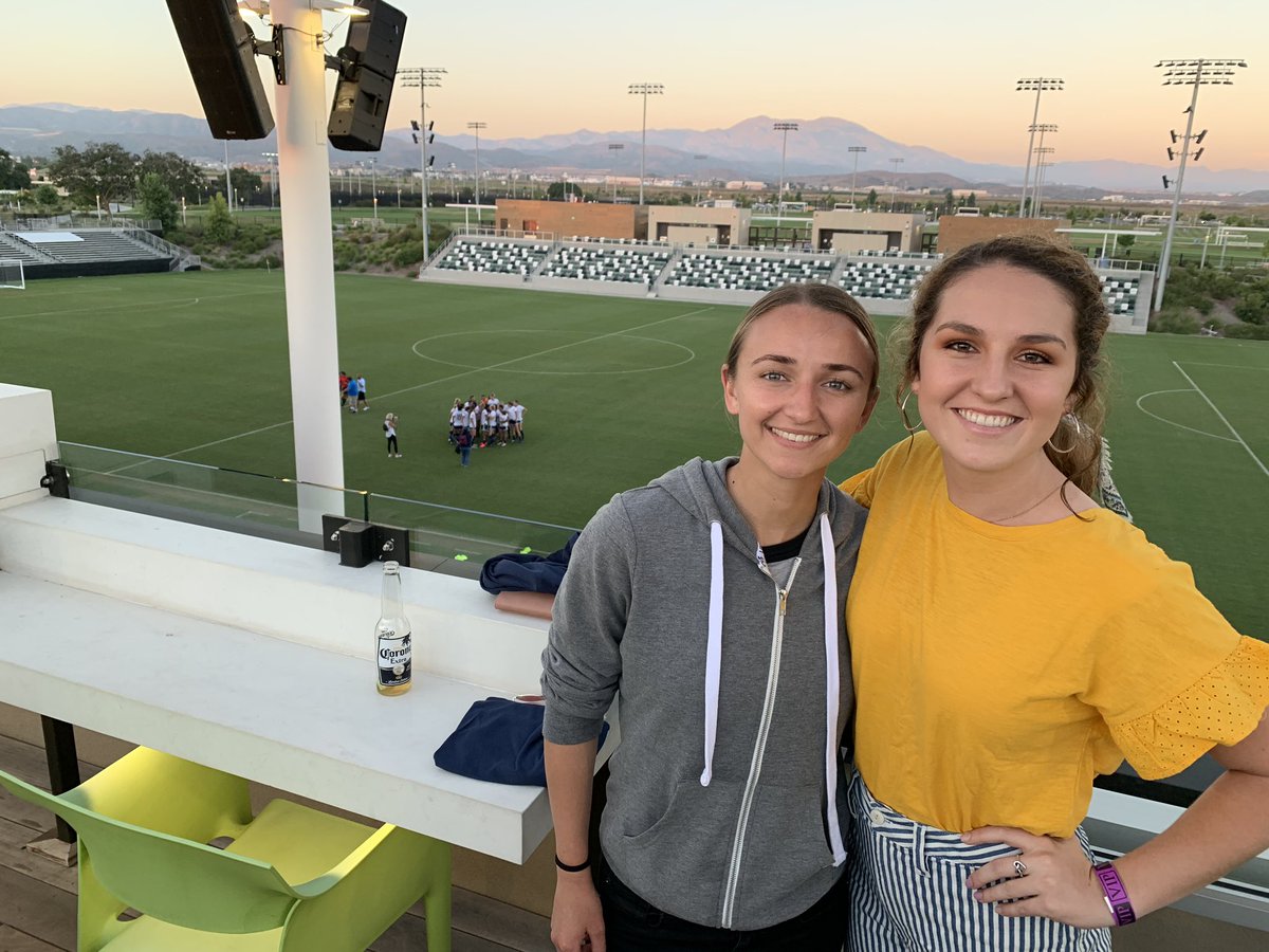 Had so much fun at the @lagalaxyocwomen game tonight! Congrats on the win ladies!!! <a href="/beondtvofficial/">BEONDTV</a>