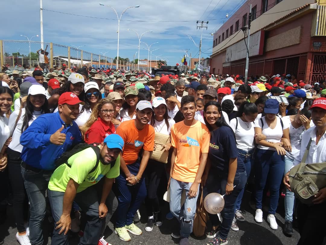 #EnFotos 📷 || Ntra Coordª Rgnal <a href="/nelidainces/">nelidad gonzalez martinez</a> en compañía del <a href="/Lcdoxaviermarin/">Lcdo. Xavier Marin</a> encargado del Programa de Formación Delegada-Deducciones, Aprendices y Trabajadores del <a href="/Incesnvaesparta/">Inces Nueva Esparta</a> dicen presente en la Gran Marcha en rechazo al Informe de la Comisiona de la ONU <a href="/mbachelet/">Michelle Bachelet</a>