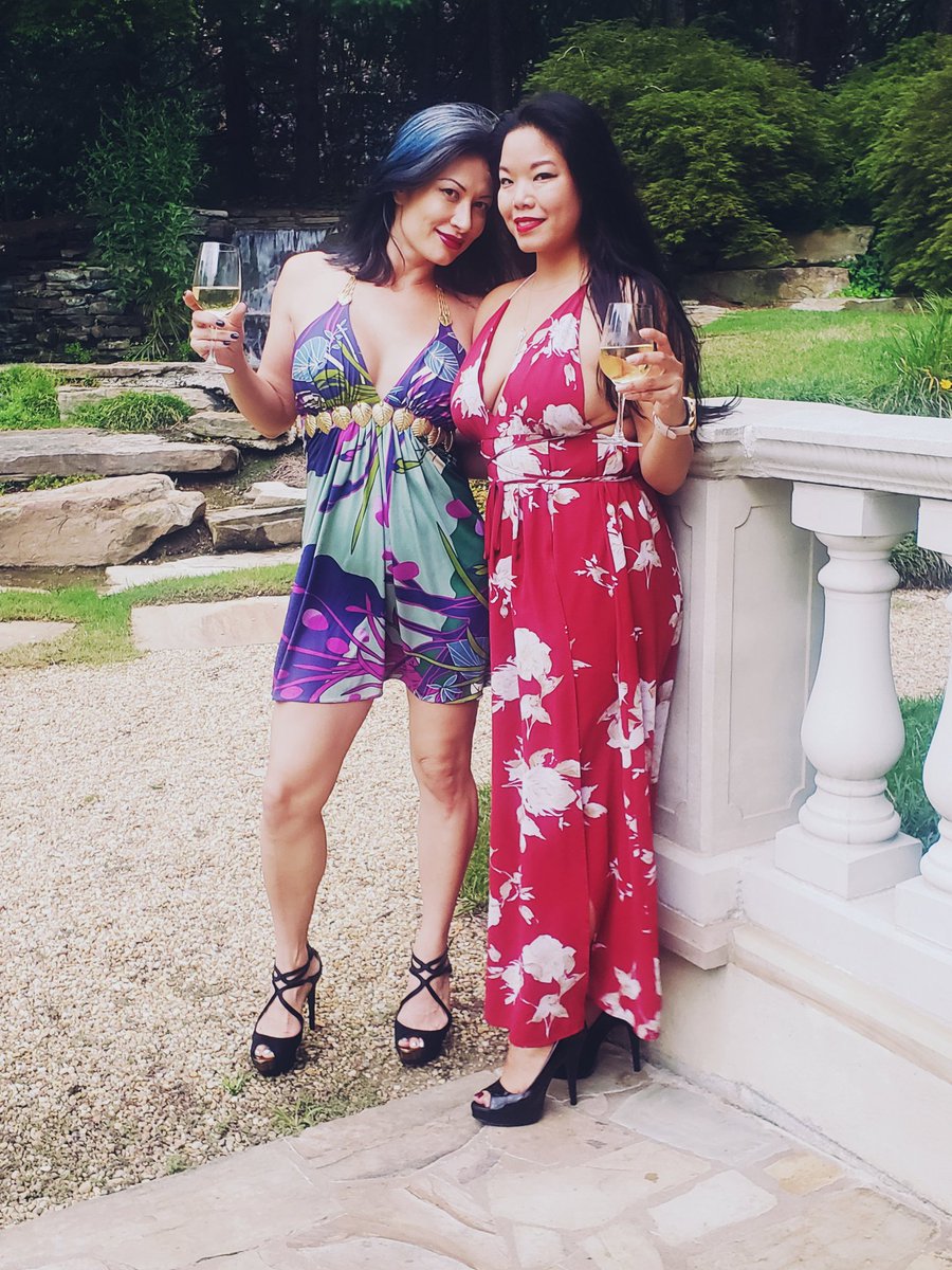 MistressAlexisK's tweet photo. Heading out to dinner. #Bullhunting for dessert. Two sexy #AsianMistresses doing our thing. #NoYouCantSitWithUs @VancouverDomina https://t.co/4gunjS4rC1