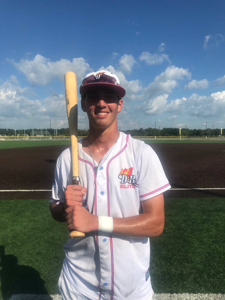 FiveTool's tweet photo. @FiveToolTexas F: @DBAT_Elite North Dallas 11, Texas Twelve 17U Black 2
PoG: @jrogers254 3-3, HR, 6 RBI, 2R
Hitter: Gehrig Griffis 1-2, HR, 2 RBI, R https://t.co/bvIj1Aig7U