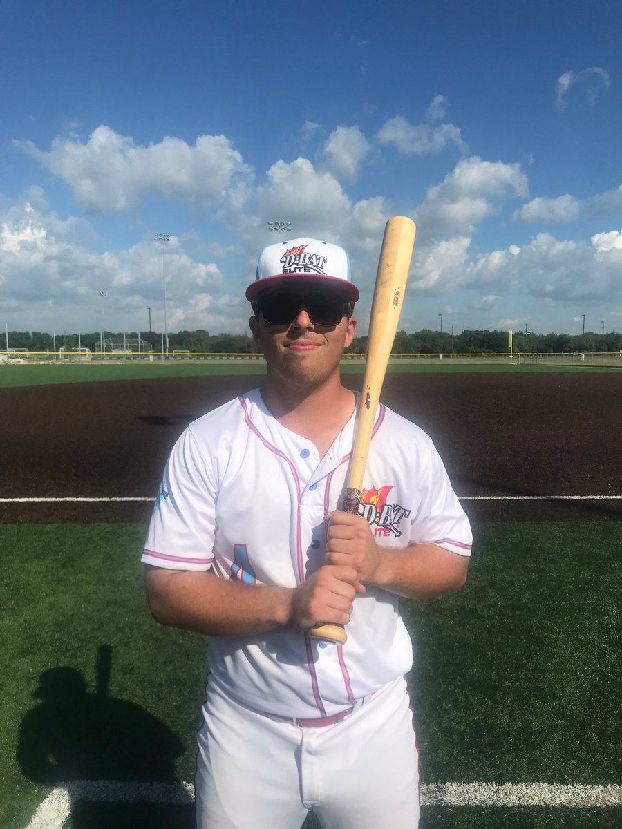 FiveTool's tweet photo. @FiveToolTexas F: @DBAT_Elite North Dallas 11, Texas Twelve 17U Black 2
PoG: @jrogers254 3-3, HR, 6 RBI, 2R
Hitter: Gehrig Griffis 1-2, HR, 2 RBI, R https://t.co/bvIj1Aig7U