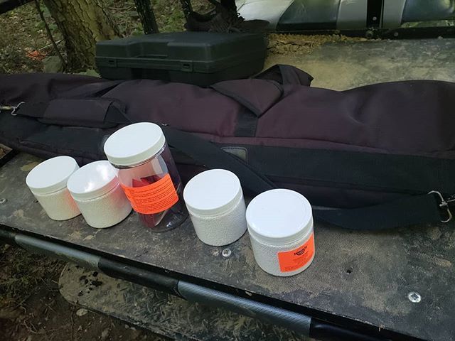PyroNationUSA's tweet photo. Some boomin playtime 
#tannerite #boom #guns #salute #explosion https://t.co/3aH5W5QwHI https://t.co/FMBYF3ILWM