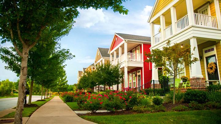 CNBC's tweet photo. Buying a house? Here are the states where $300,000 will get you the most. https://t.co/3KGp0vTfWB https://t.co/ijuDZl5Zhd