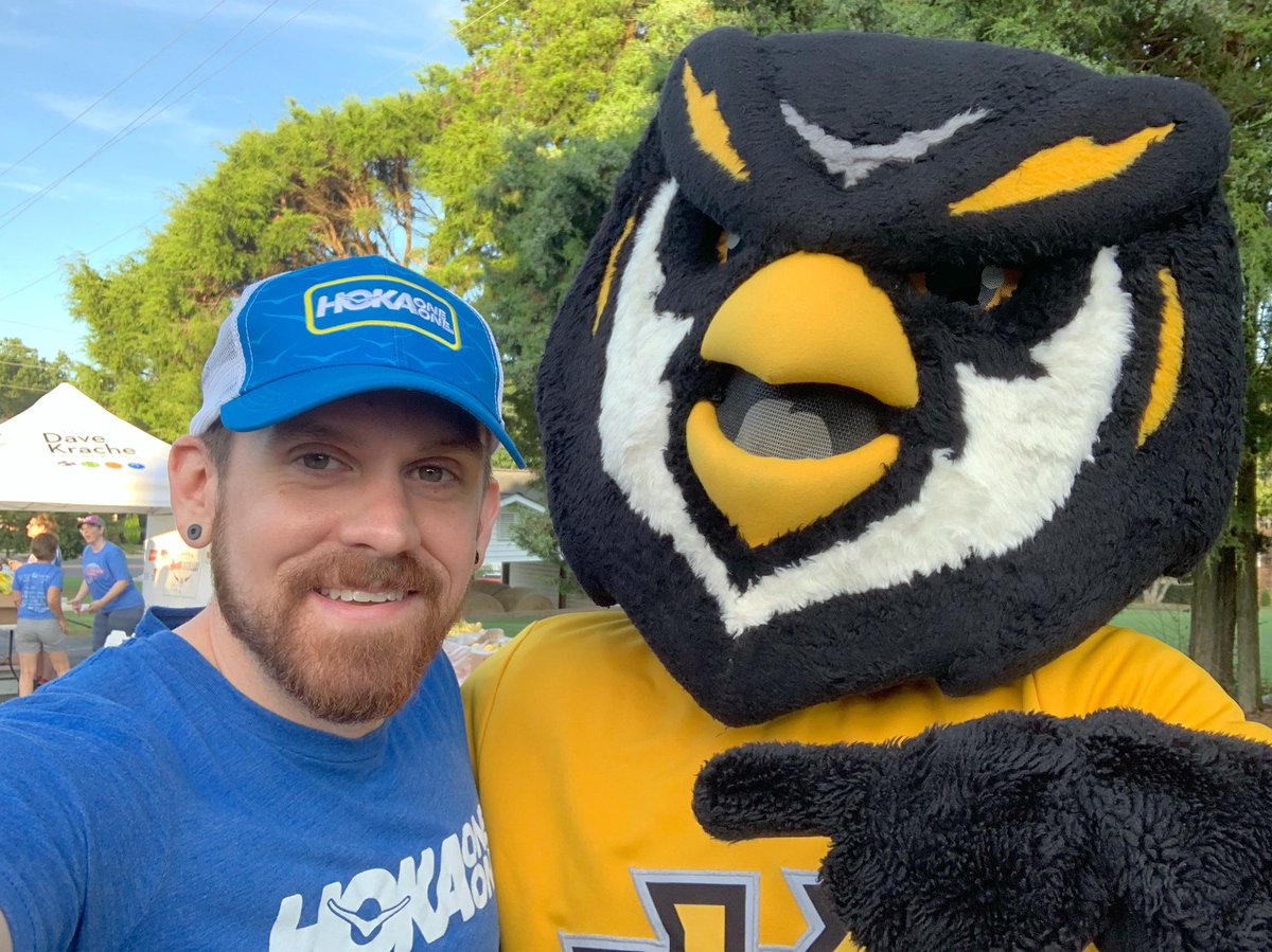 JCampy90's tweet photo. Some of my favorite photos I was able to snag at the start and finish lines of the Sports Fanatic 5k in Kennesaw this morning @HOKAONEONE @KennesawState17 @kennesawstate #KSU #Scrappy #GoOwls #HOKA #TimeToFly #5K #Kennesaw #GA #SummerTime #RunFree https://t.co/hFWX41nEaI