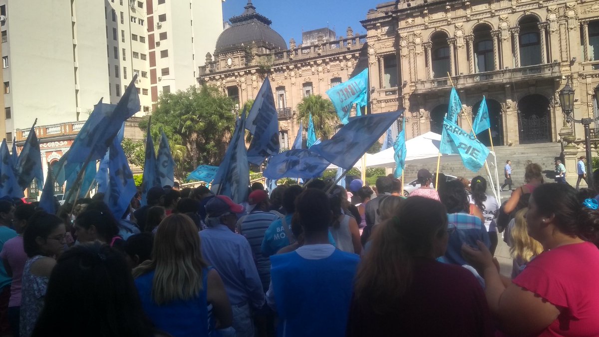ldsterrituc's tweet photo. El @GobiernoTucuman destino millones de pesos para las #EleccionesDel9deJunio en subsidios para su estructura Electoral y ahora dice no tener Fondos para Abonar los #ProgramasProvinciales a 700 familias de nuestro Movimiento.#ConElHambreNoSeJuega . Vergüenza que no se tolera https://t.co/NOQz4OBPGZ