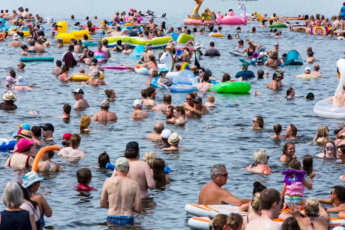BryanMierau's tweet photo. The beach was a rocking ath Little Manitou Lake Saskatchewan with over 1600 registered participants in The Big Float July 13, 2019

#manitoumoments #manitoubeachsk  
#saskatchewan #meanwhileinsask 
#prairiesnorth
#tourismsask #saskphotos
#thebigfloat https://t.co/8fYzIePTUB