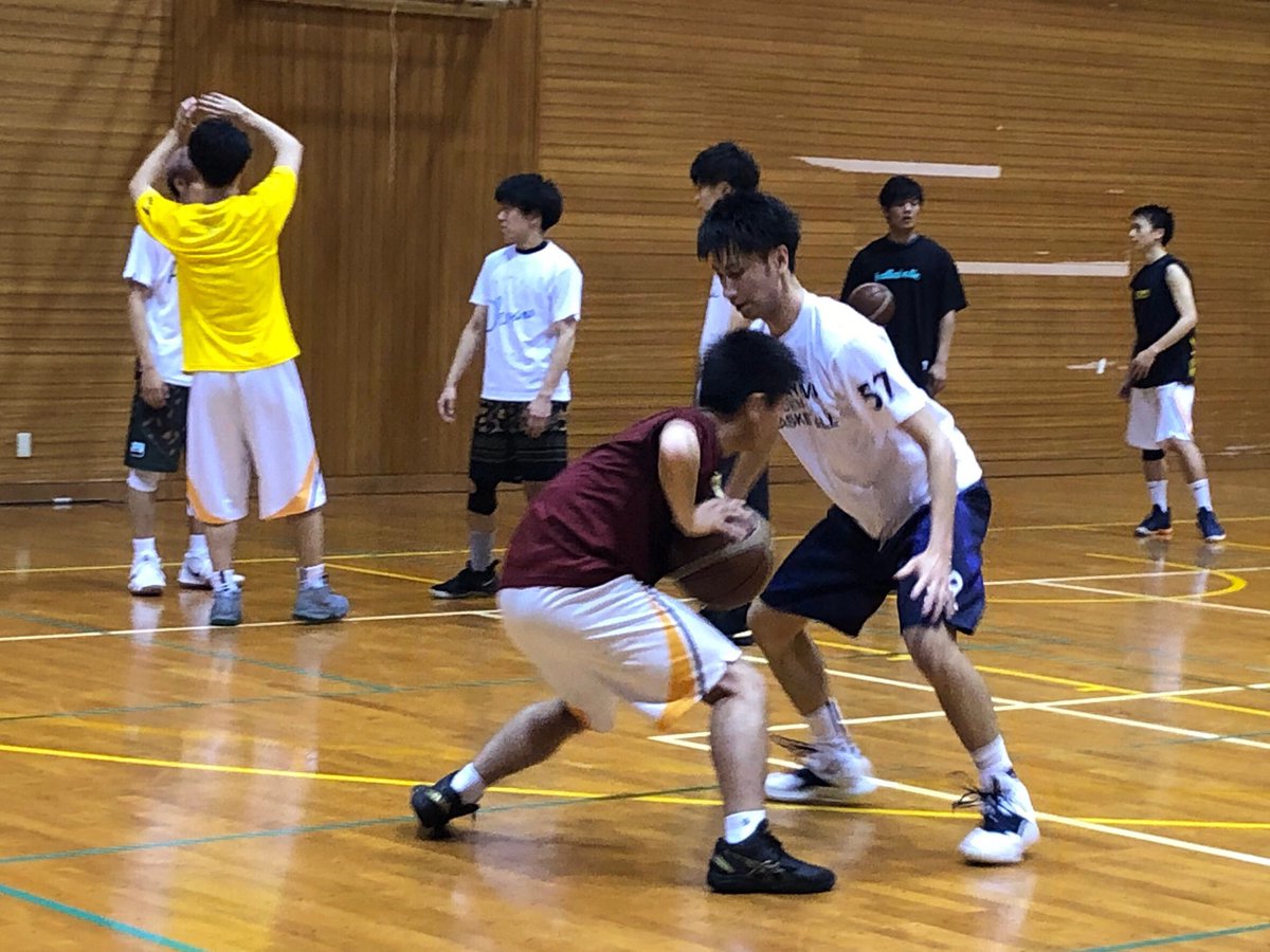 oudbc483's tweet photo. 合宿@帝釈峡 休暇村（6/15〜16）
気温が高い中でしたが、集中してバスケに取り組むことができました！🏀
あいにくの雨だったので、夜はコテージの中で焼肉を楽しみました🥓🍻
来てくださったOB・OGの先輩方、ご家族の皆さん二日間ありがとうございました！ https://t.co/RjtVzPkxlb