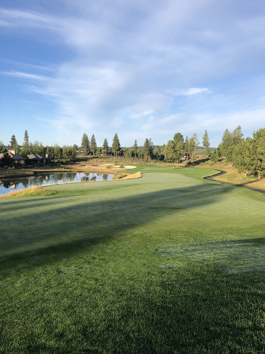 Just wrapped up my 6th member guest tournament <a href="/Brokentop_Club/">Broken Top Club</a> ! After a brutal winter, turf peaked at the right time!  Nice to have a couple studs to make the job easier <a href="/Evangraham8/">Evan McFadden〽</a> @ethneriksn