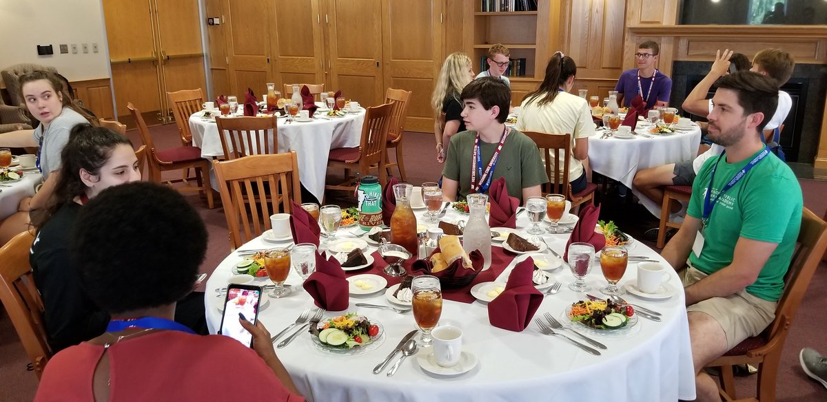 Had a delicious meal thanks to @MoStateDining before an intriguing presentation about difficult conversations with Matt Scott. #MPAA2019 #difficultconversations