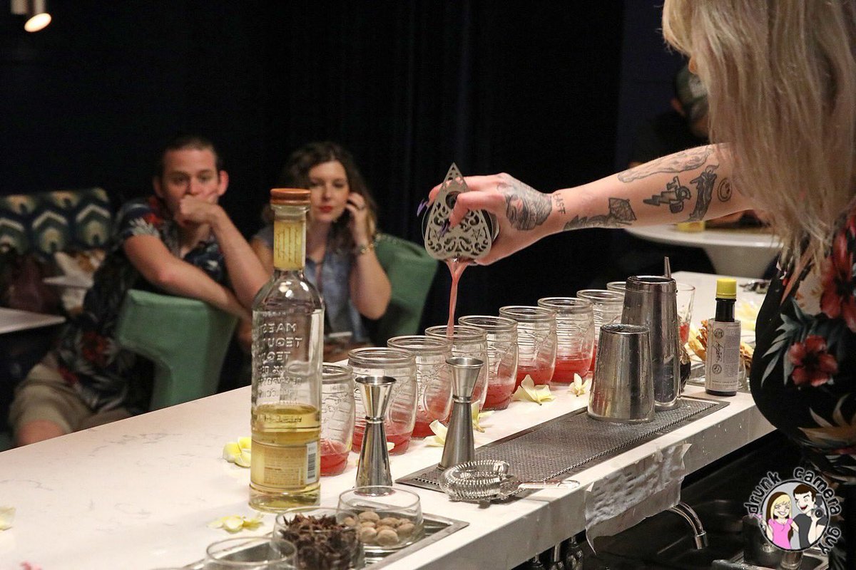 Pictures are up from the <a href="/usbgtb/">USBG Tampa</a> Tropical Education and Daiquiris at #hiddenstartikibar with <a href="/Icarus166s/">Sean O'Connor</a> and #thetikiwitch #usbgtb #usbgeducation #usbg