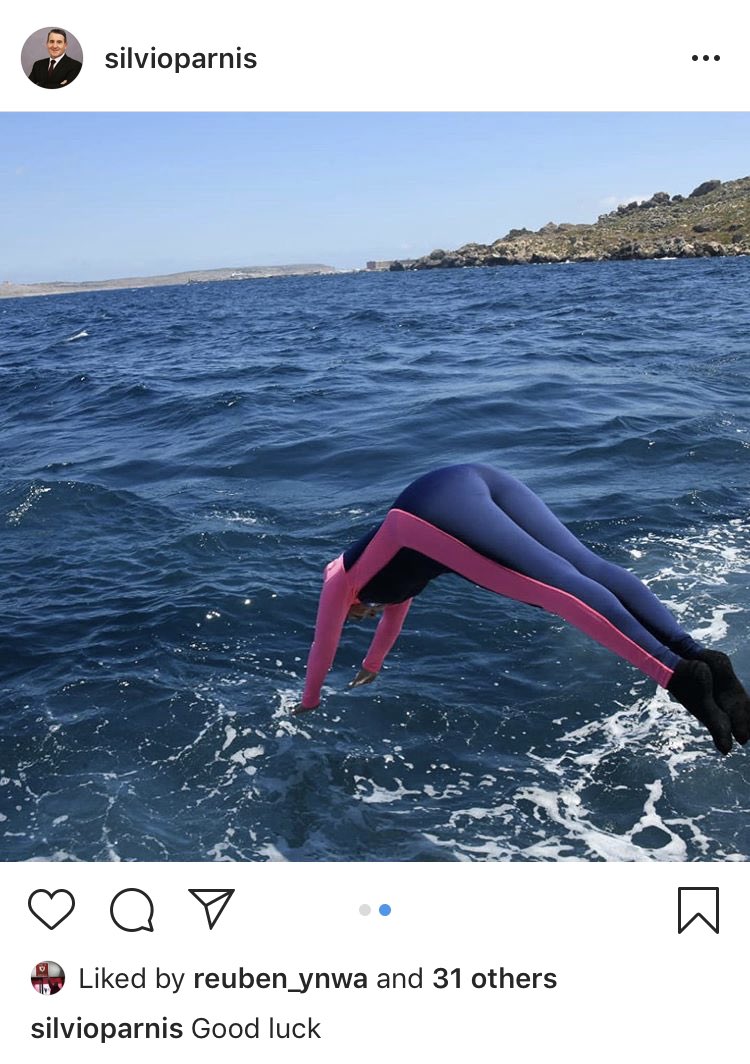 Now it is evident that she’s not trying her hardest but is clearly achieving optimum efficiency. Being naturally gifted with the lean body of an Olympic swimmer helps: