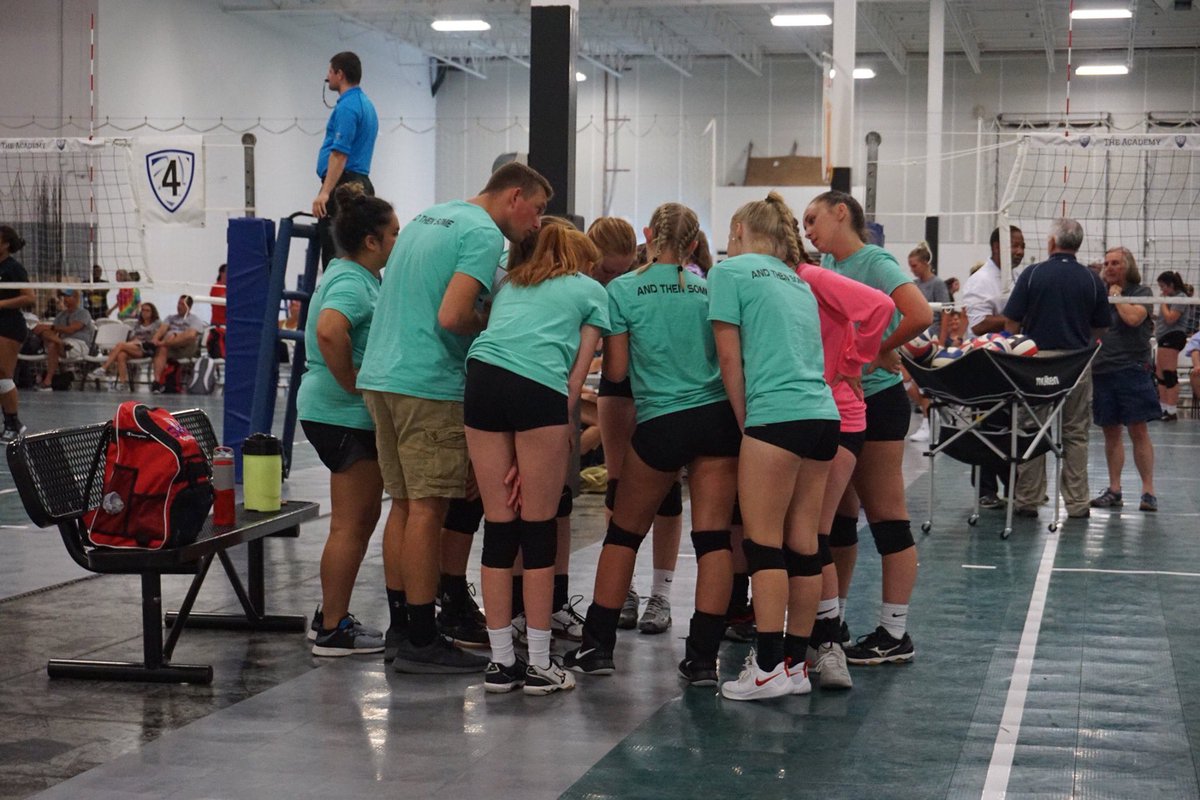 SWHS_volleyball's tweet image. #WeBeforeMe #SWVB