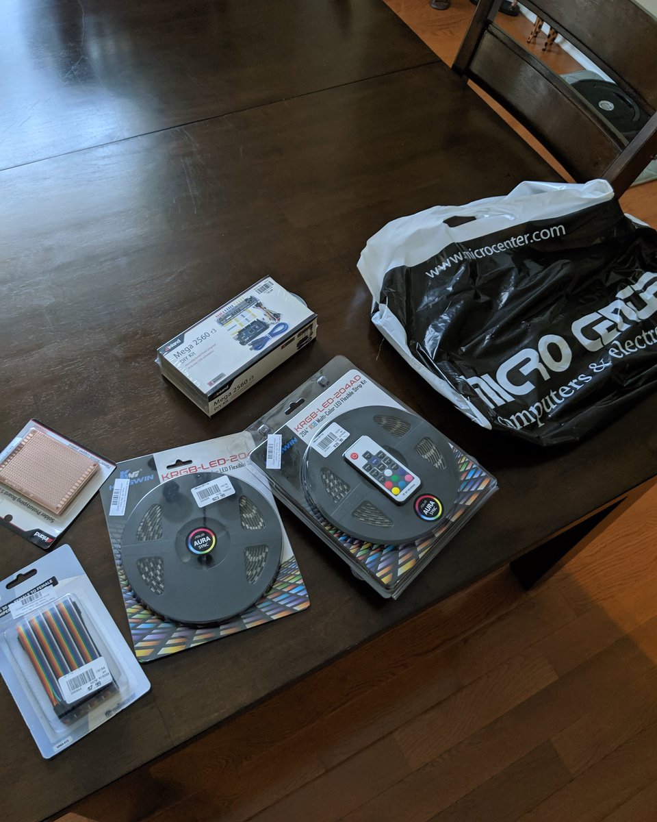 Moshcrates's tweet image. I do a couple big tech projects for the show per year. Here is the "final" one for this year. Custom digital signage! 

#thetwitchbar #streamtech