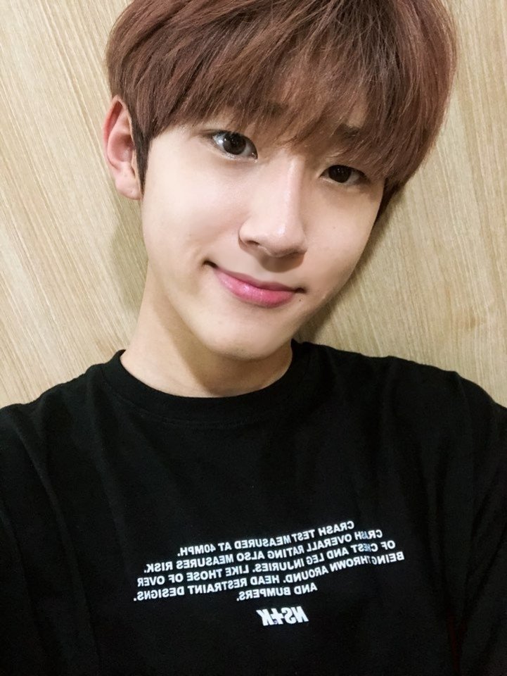 Woollim_rookie's tweet photo. [Woollim Rookie_동윤&amp;민서]
02꾸러기 첫째랑 둘째 셀카📸

#woollim #울림 #김동윤 #동윤 #김민서 #민서 https://t.co/tiF9DeQHin
