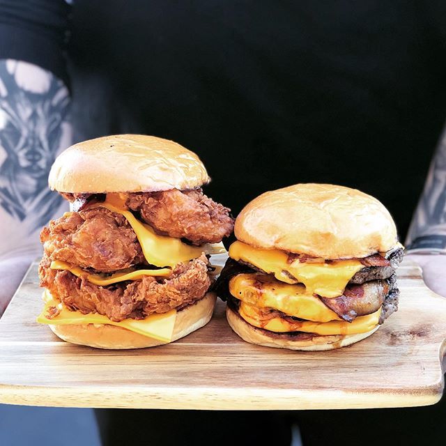 FoodBloggerAust's tweet photo. Q. Chicken or beef?
What’s your favourite type of protein in a burger 🍔 ————————————————————————
Mine is always fried chicken when it’s on the menu and the team at @cheezy_burgers stacked up the chicken 🍗 🙌. The burger on the left is the Trump Wall. … https://t.co/yxSukyucyo https://t.co/8RpFjCTjrO
