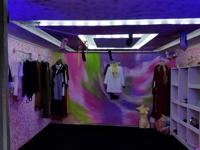 AtemHaris's tweet photo. Boutique for sale at Chapelle obilli, Yde.

Contact :675999372

Please Retweet, my customer might be on your timeline 🙏 https://t.co/D39WZajVDK https://t.co/usCDs0tXqf