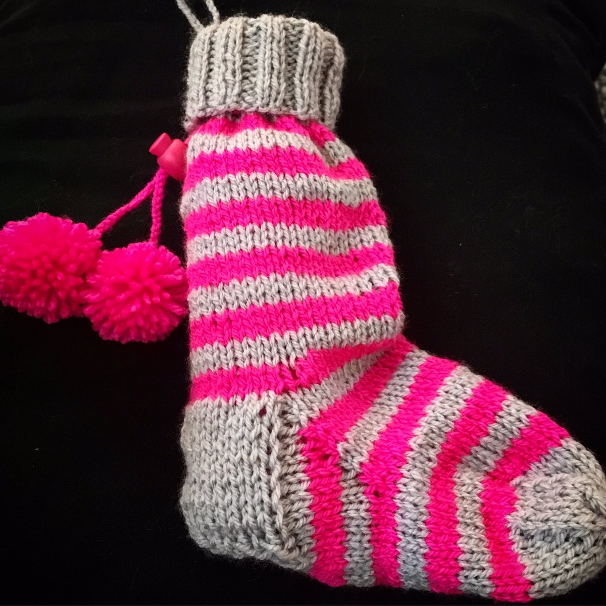 TreacleKnits's tweet photo. Christmas in July 😁🎅🏻 #stocking #ministocking #christmas #handmade #knitting #knitflix https://t.co/4u1HJssg9t