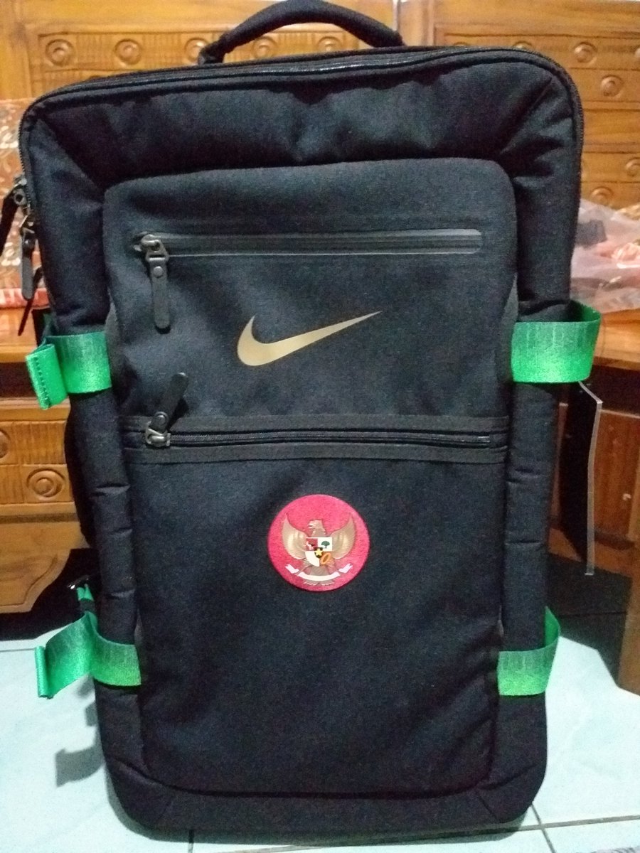 RickyAK99's tweet photo. @JerseyLigina WTS koper timnas Indonesia ukuran kecil CP / WA 081297522209 #timnasindo #timnasindonesia https://t.co/VWui67dJ2b